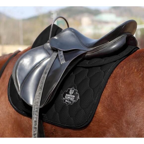 New: Mesh Riding Half Pad for English Saddle Comfortable Cushioning - Picture 1 of 8